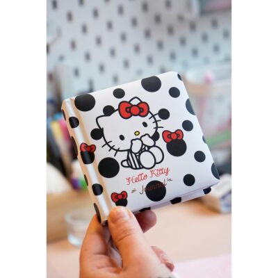 Hello Kitty Puanlı Mini Kare Defter 9 x 9 Cm 192 Syf 100 Gr - 1