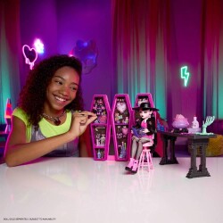 Mattel Monster High Draculaura'nın İksirler Odası JBF15 - 3