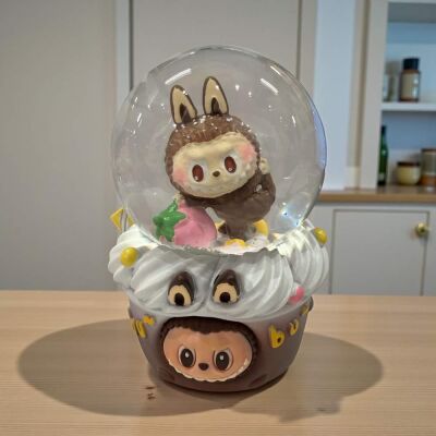 Monster Cup Işıklı Kar Küresi 12.5 Cm - 1